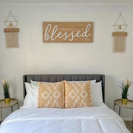 Sparkling Guest Home 2 Bedroom-15 Minutes To Clearwater Beach 外观 照片