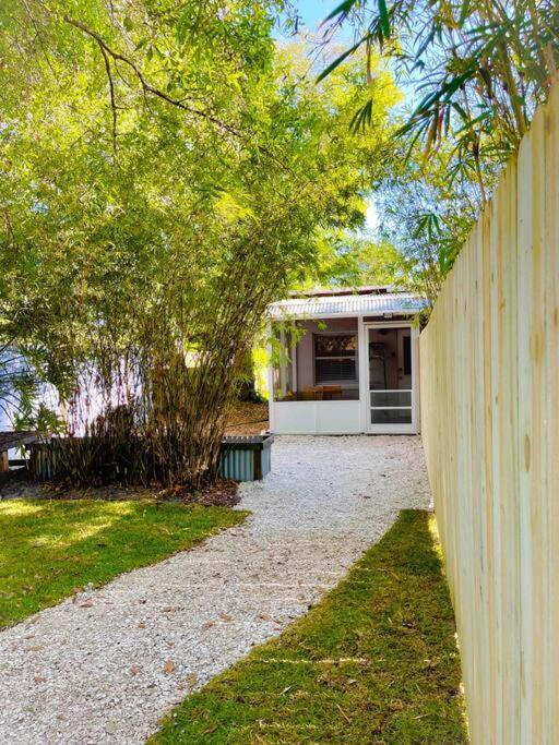 Sparkling Guest Home 2 Bedroom-15 Minutes To Clearwater Beach 外观 照片