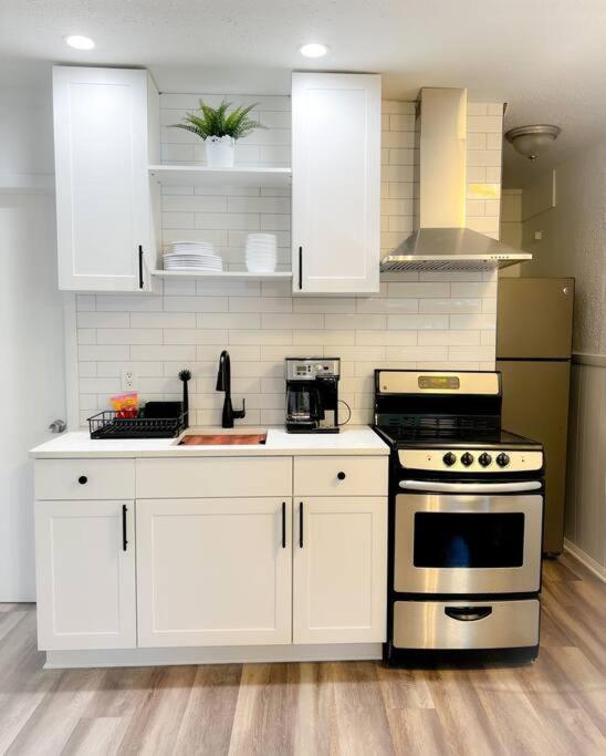 Sparkling Guest Home 2 Bedroom-15 Minutes To Clearwater Beach 外观 照片