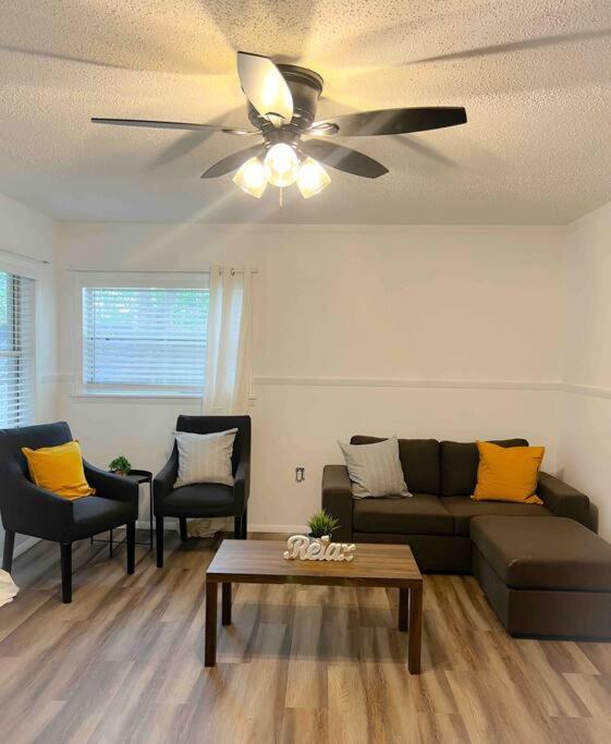 Sparkling Guest Home 2 Bedroom-15 Minutes To Clearwater Beach 外观 照片