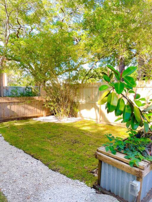 Sparkling Guest Home 2 Bedroom-15 Minutes To Clearwater Beach 外观 照片